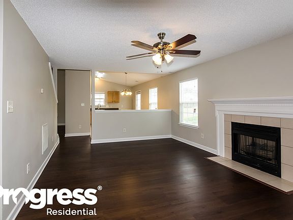 3rd image of 8611 Silver Falls Way