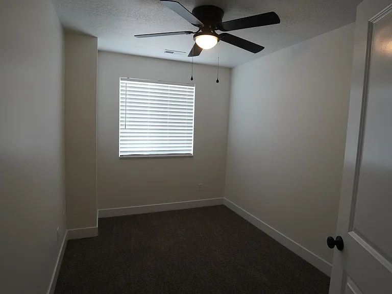 1582 S 150 W — Photo 31