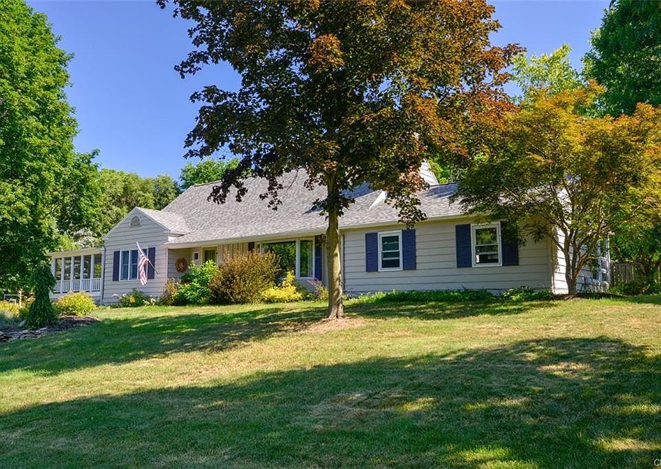 1st image of 9 Collin Ave