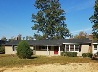 613 McNeill Rd, Sanford, NC 27330