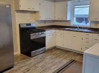 120 W Missouri St, Trenton, IL 62293