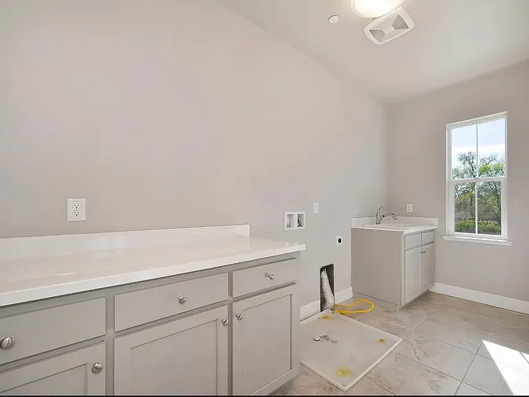 2230 Cannery Loop — Photo 21