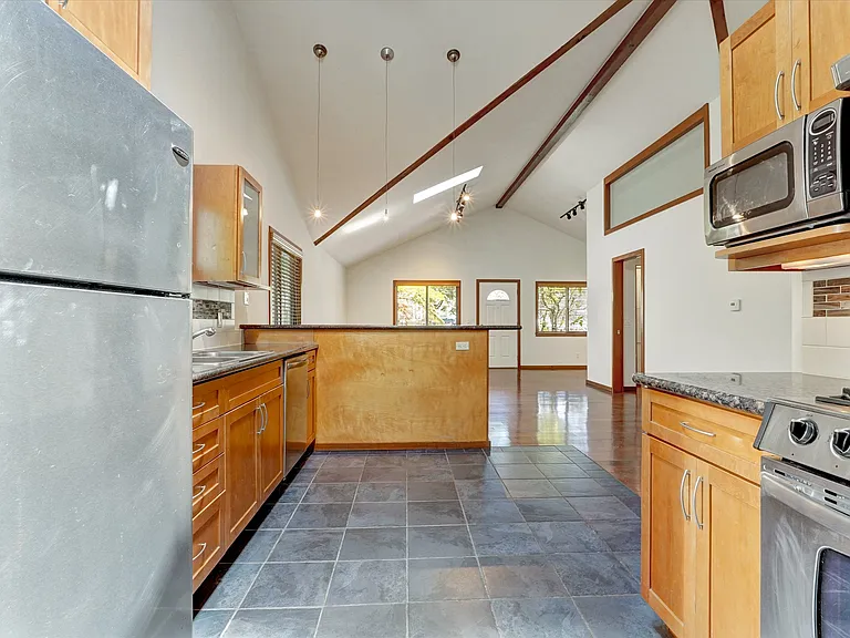 3947 Huron Ave #A — Photo 17