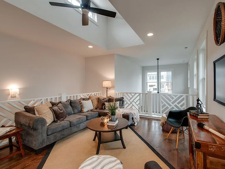 513B Weakley Ave — Photo 27