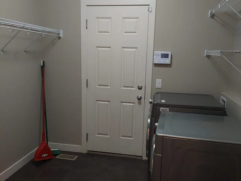 246 Walden Sq SE — Photo 15