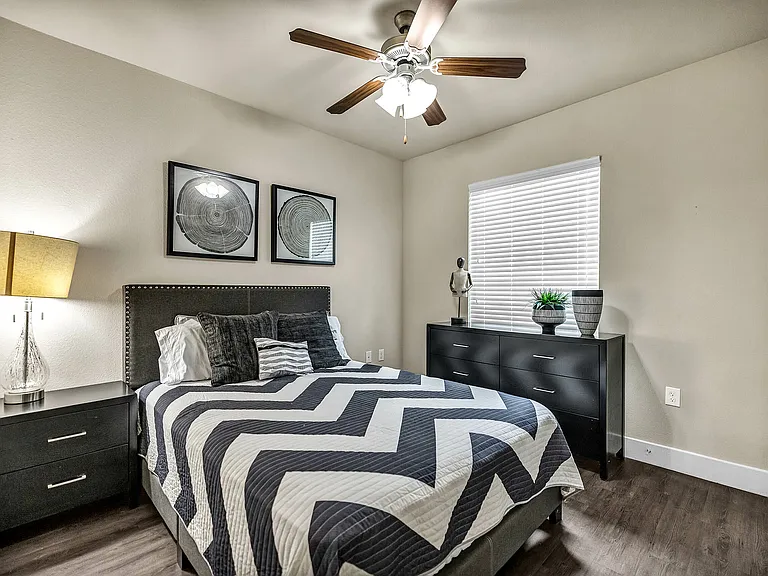 300 Ferguson Dr — Photo 13