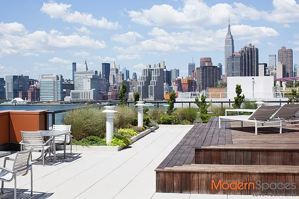 Sold by Modern Spaces | media 13