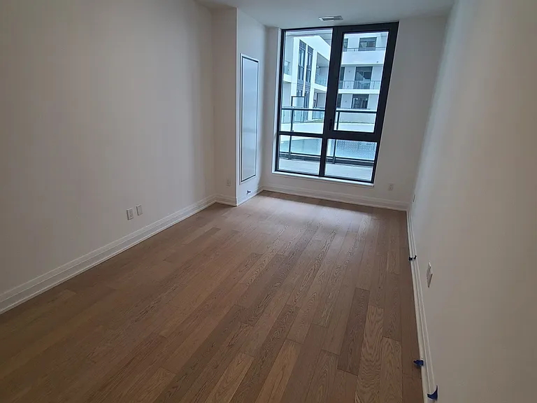 505 Glencairn Ave #201 — Photo 13