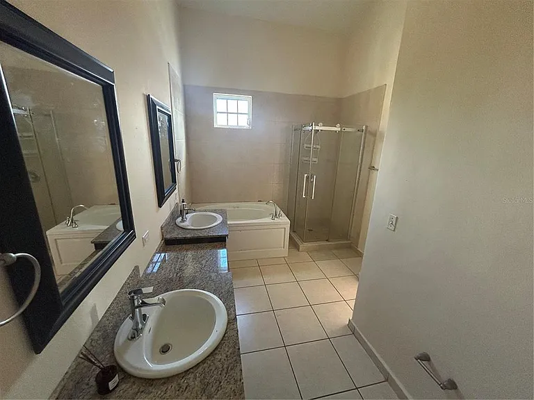 C11 Brighton Country Clb — Photo 15