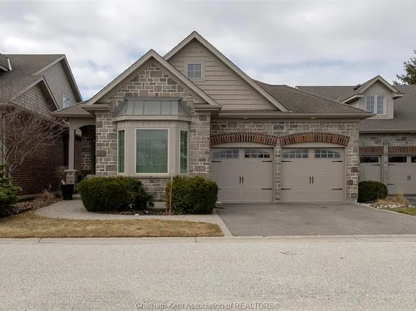 6756 Saint Andrews Cir, Plympton Wyoming, ON N0N 1E0