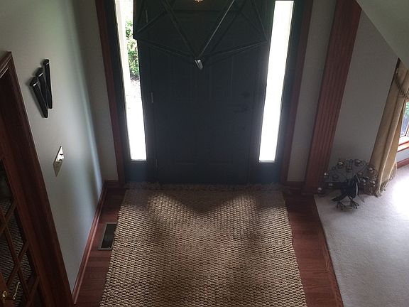 4th image of 247 Glyn Tawel Dr