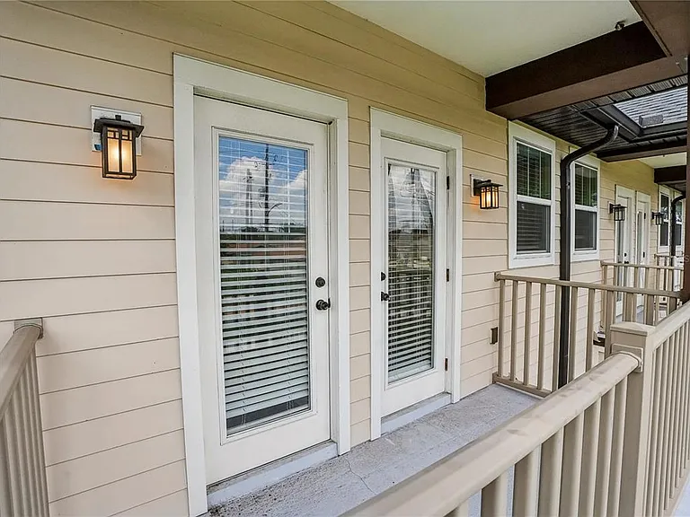 2233R E Kaley Ave #6 — Photo 18