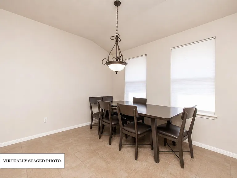 4193 Fairmeadow Dr — Photo 6