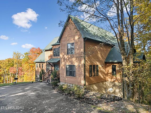 2nd image of 3715 Cinnamon Way