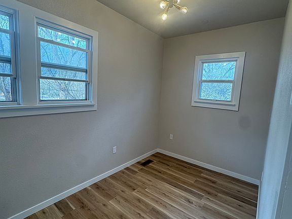 5th image of 144 Crystal Park Rd #3