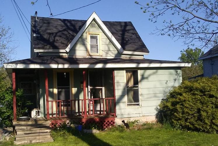 1st image of 803 S Church St