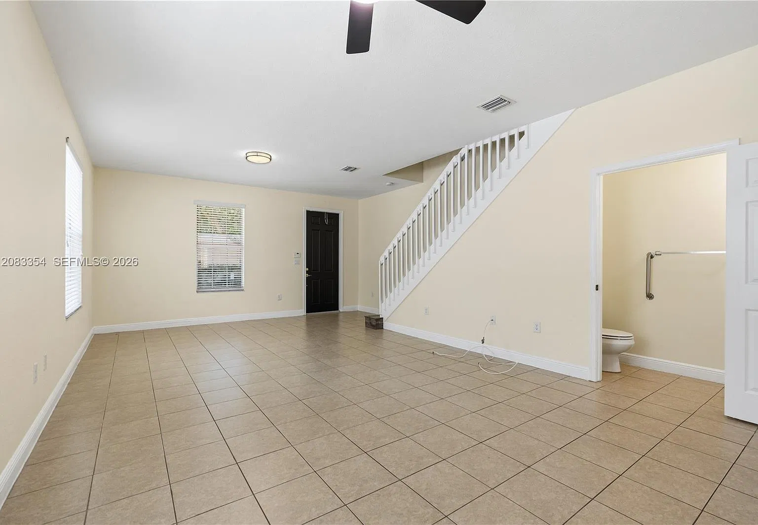 3 bed, 2.5 bath, 1660 sqft, $3,150 — Photo 4