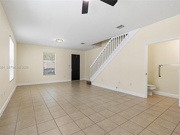 4th image of 1128 SW 147th Ter