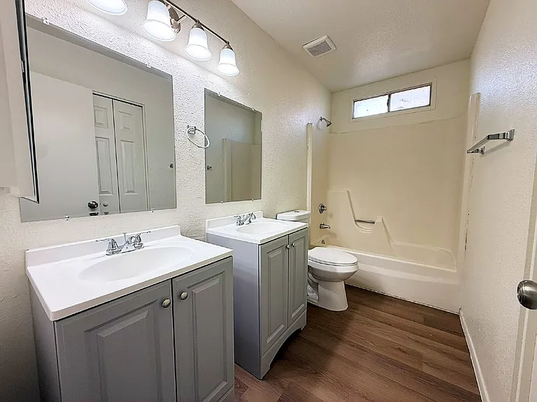 5208 W Calavar Rd — Photo 24