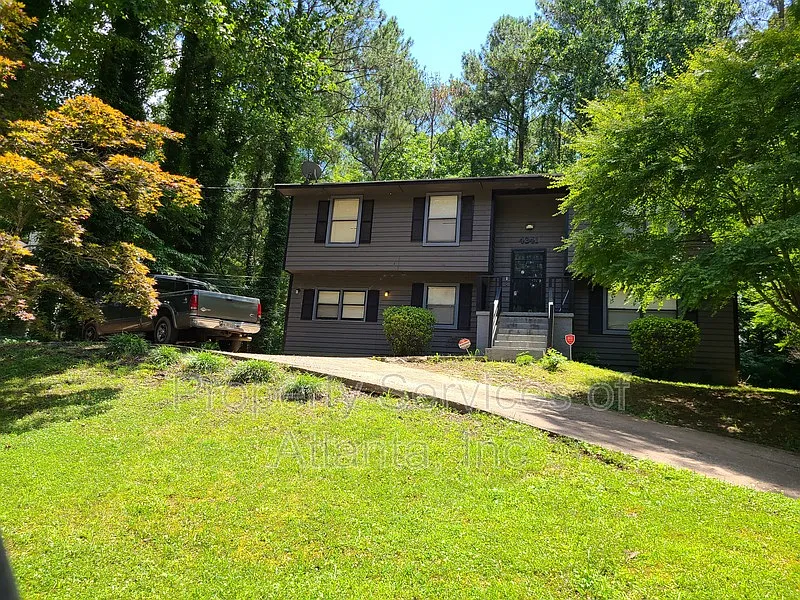 4341 Old Lake Dr