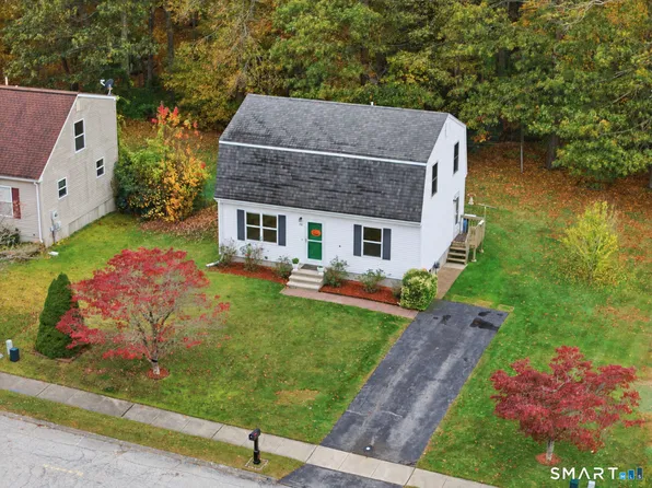 70 Cottonwood Lane, Montville, CT 06382