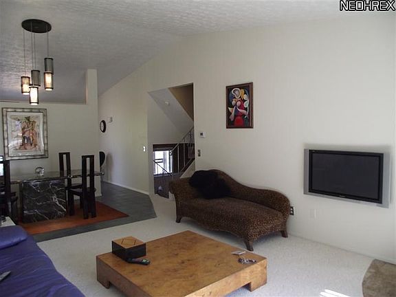 3rd image of 8899 Summerset Ln #113