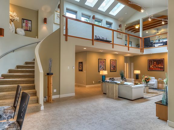Open & bright living