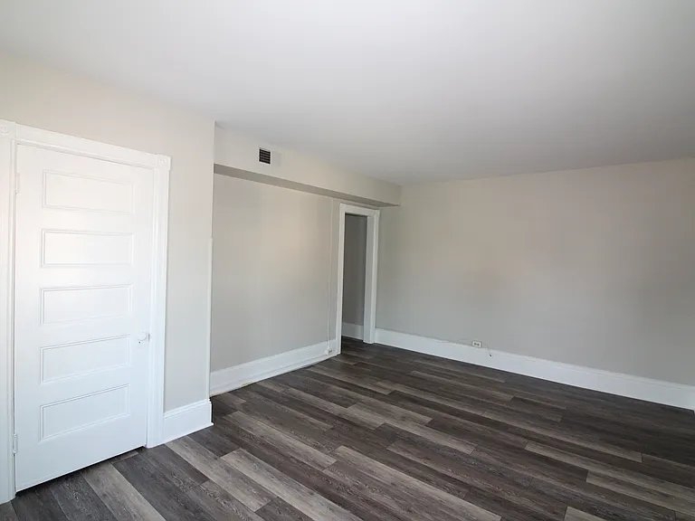 16 Main St #2N — Photo 7