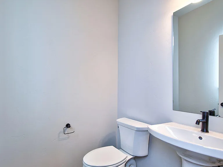5443 SE Logan Ln — Photo 39