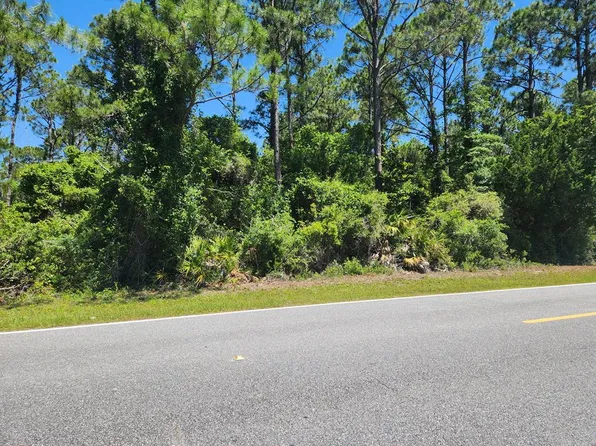 979 C C Land Rd, Eastpoint, FL 32328