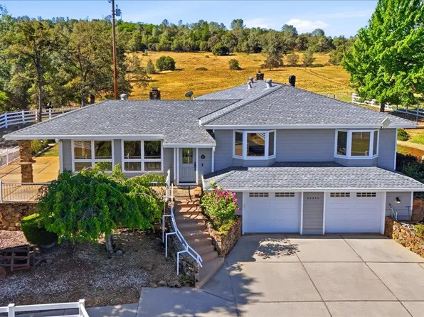 22233 McCourtney Rd, Grass Valley, CA 95949