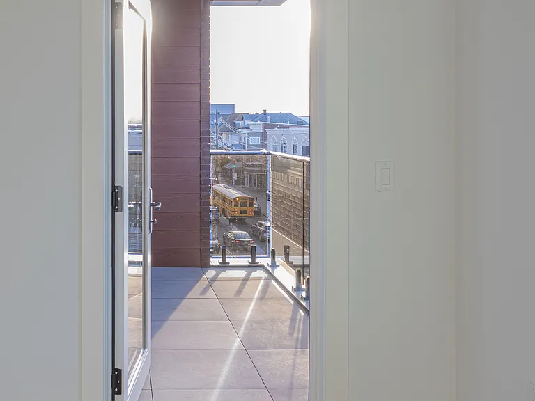 8800 John F. Kennedy Blvd — Photo 24
