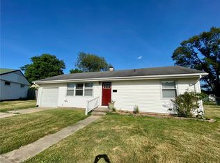 420 Parkview Ave, Mattoon, IL 61938