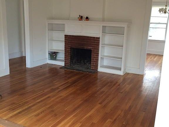 5th image of 13 Wellington St #0