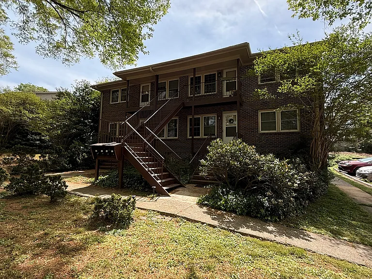 2505 Kilgore Ave — Photo 3