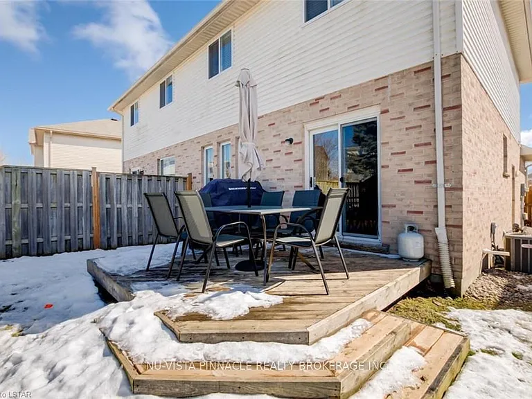 96 Reid Ct — Photo 29