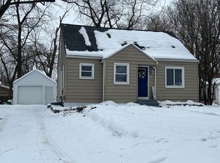 1726 Upland Dr, Kalamazoo, MI 49048