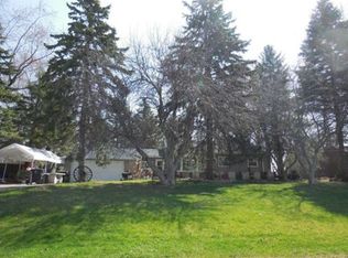 6938 S Lovers Lane Rd, Franklin, WI 53132