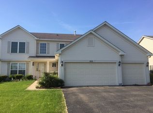 863 W Briarcliff Rd, Bolingbrook, IL 60440