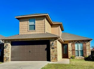 104 Tallgrass St, Calera, OK 74730