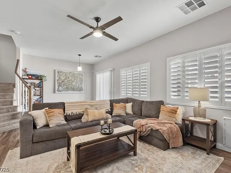 1069 Sheer Paradise Ln #102 — Photo 4
