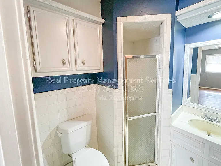 7005 Hartford Ave #B — Photo 8