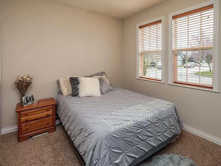 1448 Woodfield Pl — Photo 14