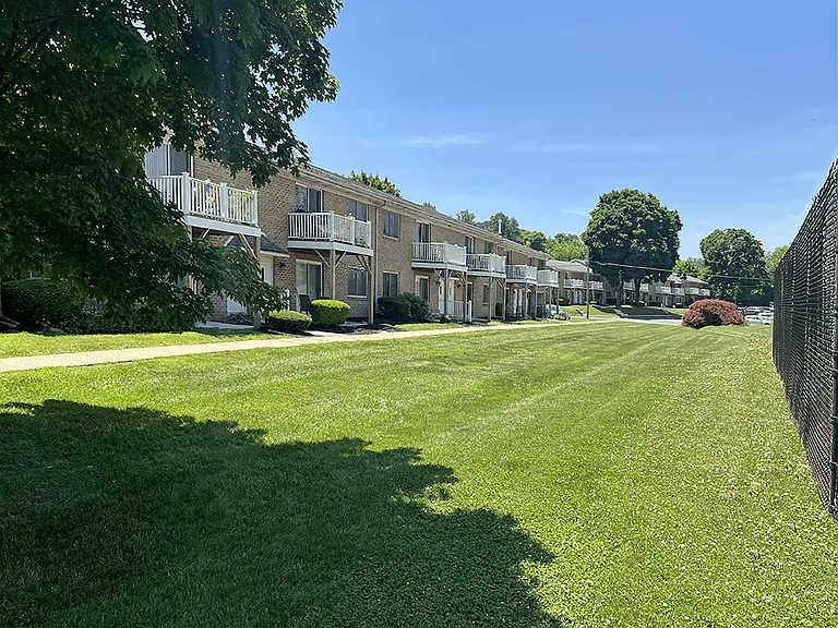 Springside Manor — Photo 8