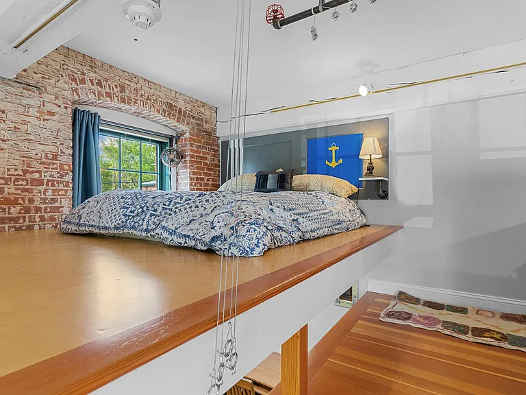 532 Kinsley Ave #110 — Photo 13