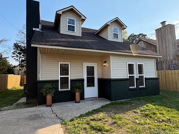 2nd image of 721 W 9th St