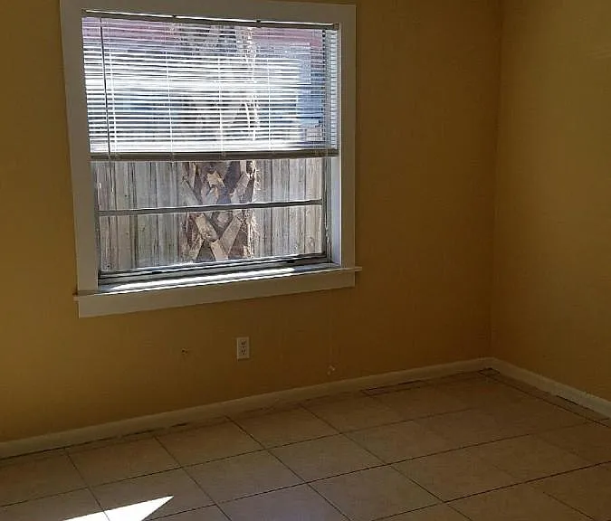 2324 W Grace St — Photo 15