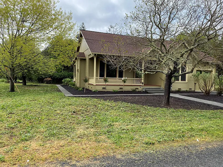 17850 Farrer Ln — Photo 2