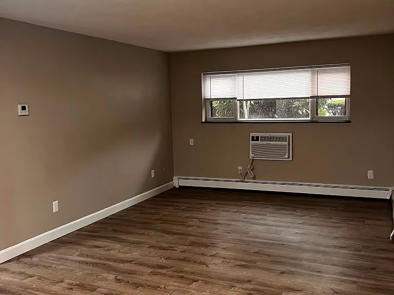 262 Grove St #9 — Photo 20