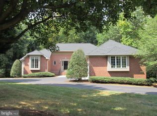 1060 Stonington Dr, Arnold, MD